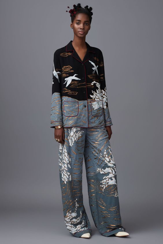 Cranes and Waves pattern alternate presentation